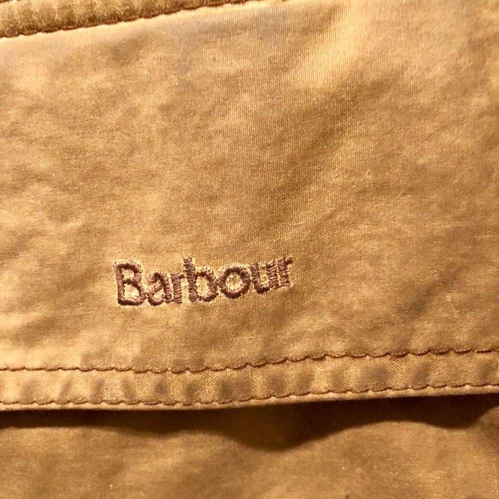 Women’s light brown beadnell jacket w/ accessories - Picture 3 of 8